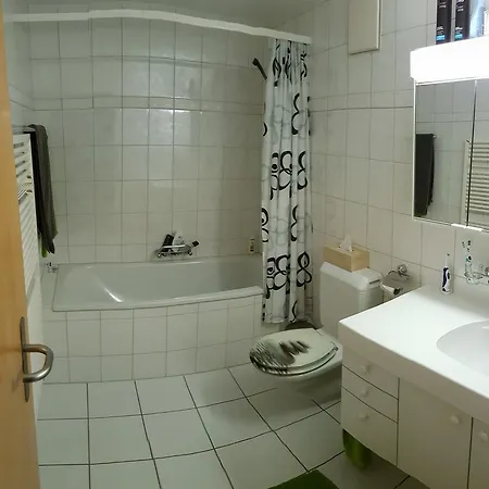 Ferienwohnung Mit Sicht Auf Berge Apartment