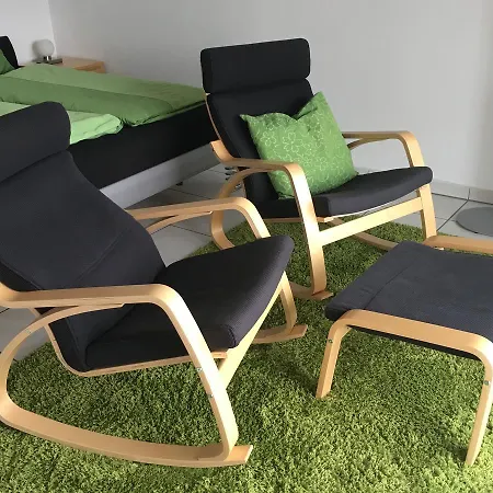 Ferienwohnung Mit Sicht Auf Berge * Trin